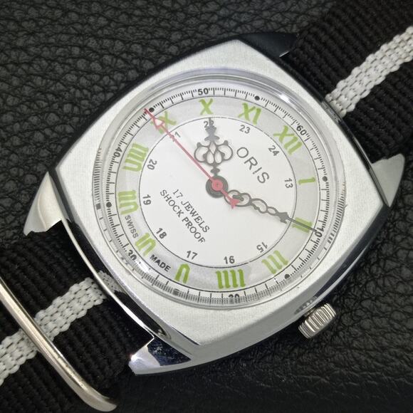 Fortis Silver and Black Watch - Picture 6 of 9
